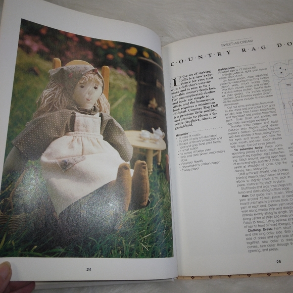 BOOK Cherished Dolls to Make for Fun, Better Homes and Gardens - Picture 5 of 8